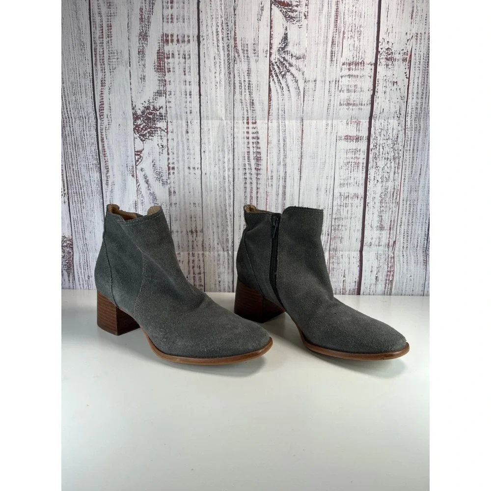Lucky Brand LK-LILYE Gray Suede Leather Ankle Boots Womens Size 7